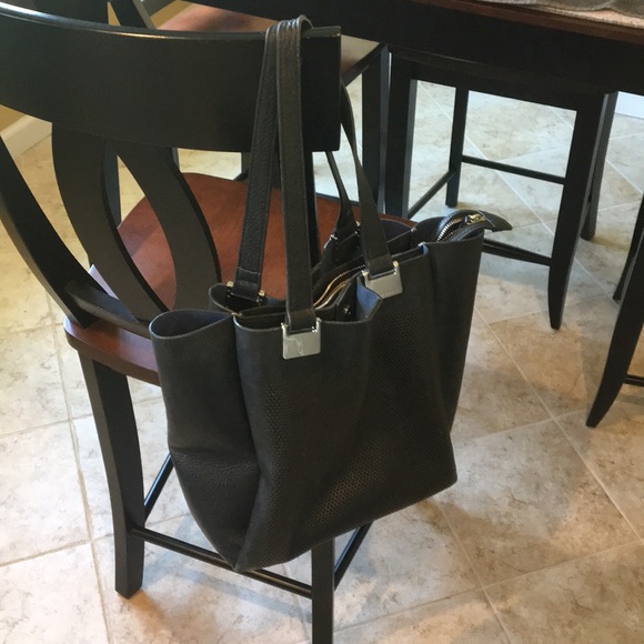 Vince Camuto Shoulder Black Bag - Picture 2 of 8